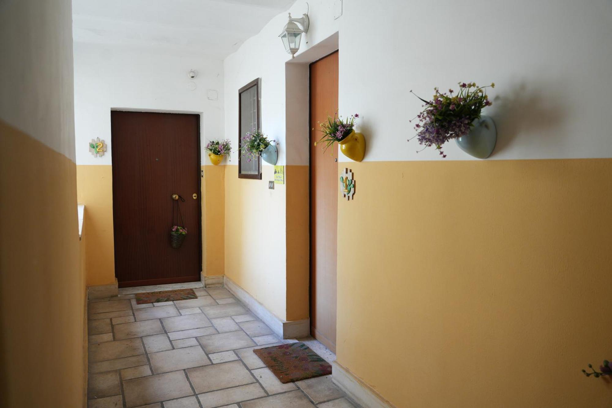 Due Passi Dal Borgo Antico Bari Exterior foto